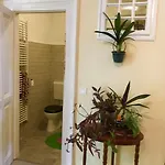 Vintage Studio Apartment, Garden And Free Parking Budapest