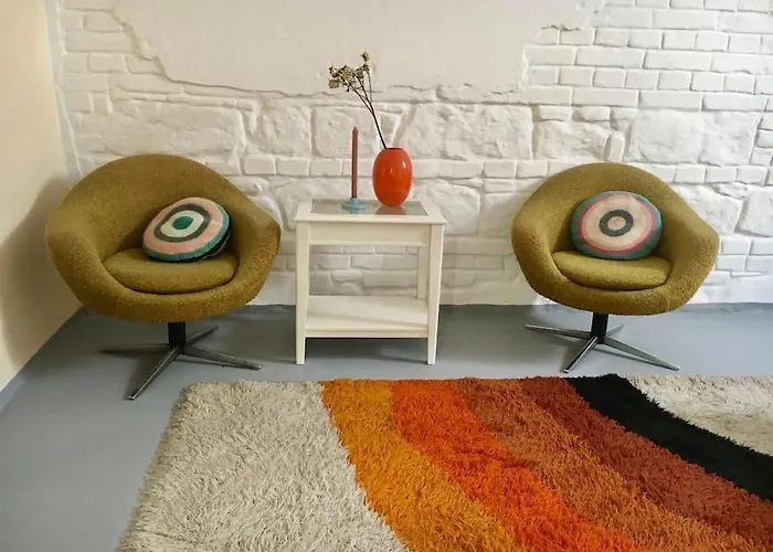 Vintage Studio Apartment, Garden And Free Parking * Budapesta