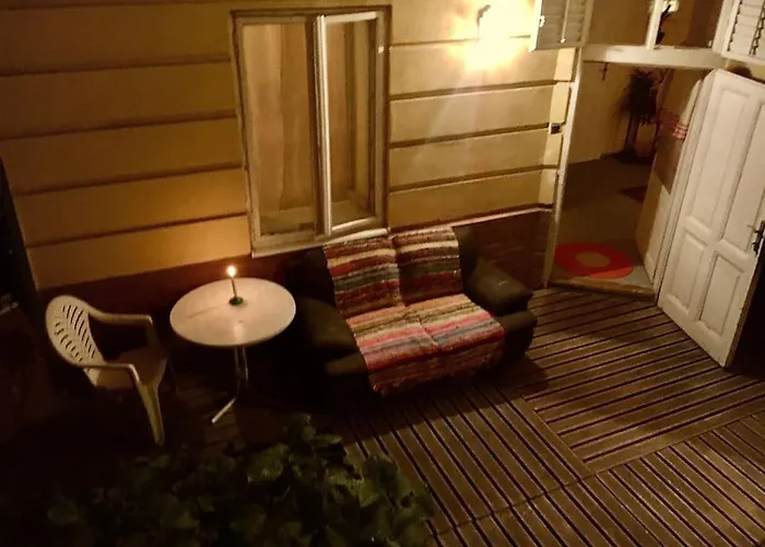 Apartament Vintage Studio Apartment, Garden And Free Parking